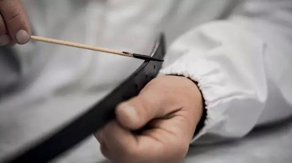 （皮边油的应用）